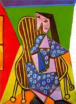 Femme assise dans un fauteuil 1919 Kubismus Ölgemälde